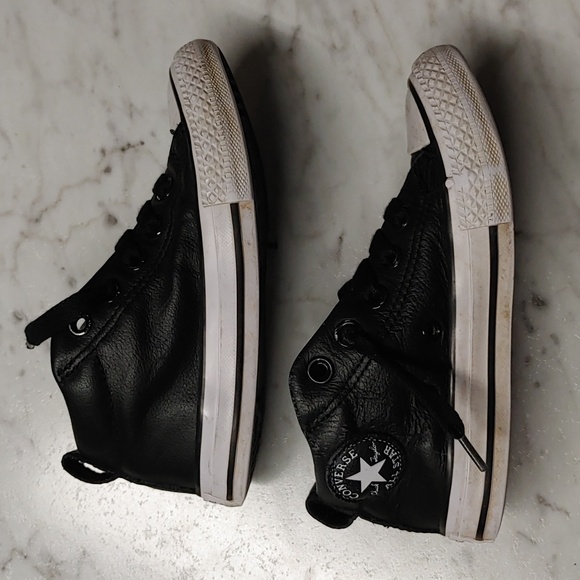 Converse All Star Chuck Taylor Black leather upper mid top youth size 11.5 - Picture 1 of 17